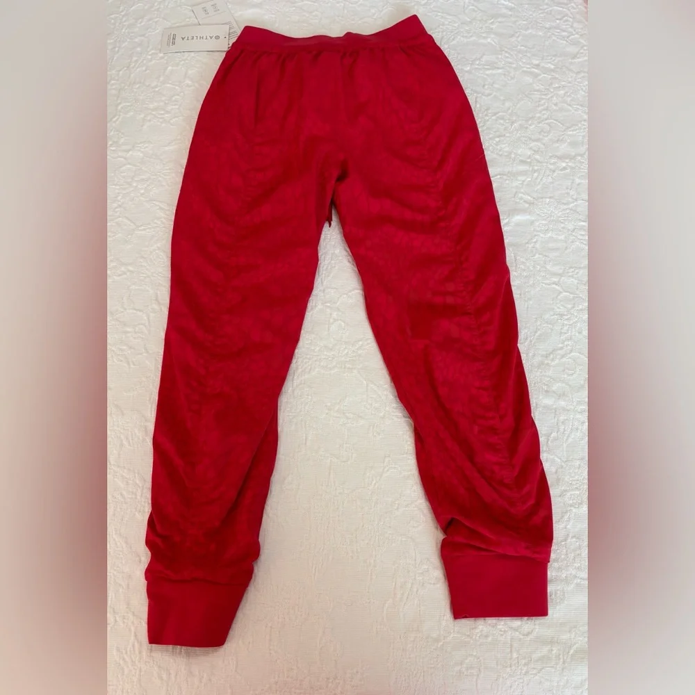 ATHLETA NWT Attitude Lined Texture Pant II in Serpentine Matador Red - Size 2 - Picture 11 of 12